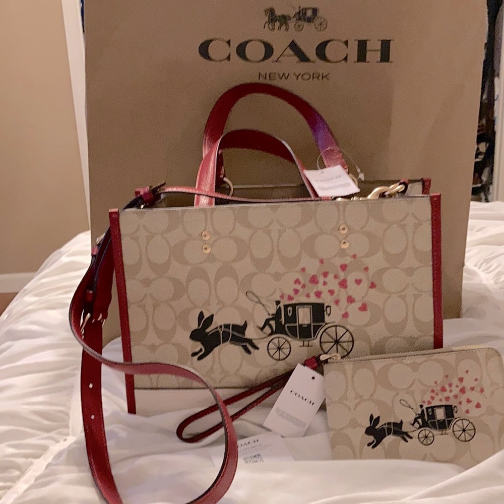 💝missing COACH SHOULDER CROSSBODY BAG$ WRISTLET SET EASTER LOVE 💕